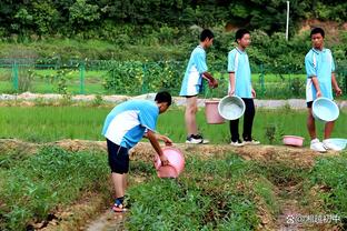 Mục Suất: Đối thủ chân chính của Mễ Lan không phải Mễ Lan mà là Vưu Văn, giữa fan hâm mộ Mễ Lan song hùng rất thân thiện